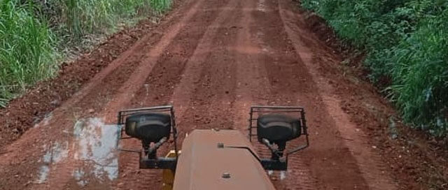 CAPIOVI: Avanzan las tareas de mantenimiento en caminos terrados del municipio